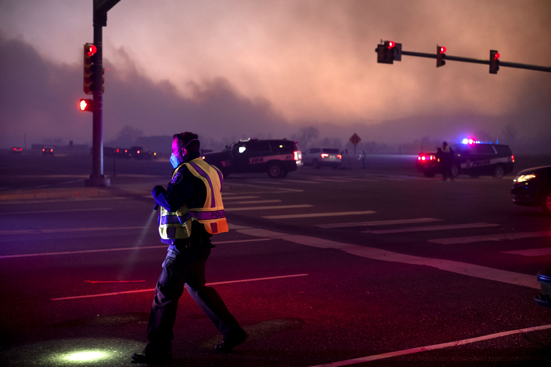 123121-news-BoulderCountyFire-GlenPayne02.JPG
